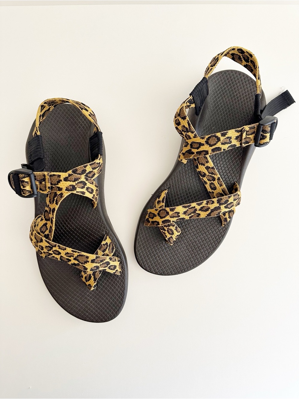 Chaco Leopard Print Z/2 Yampa Casual Hiking Sandals